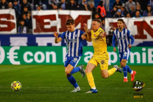 -pecel lele + nasi -tempe 1 -sate usus 3 - extra nasi 1