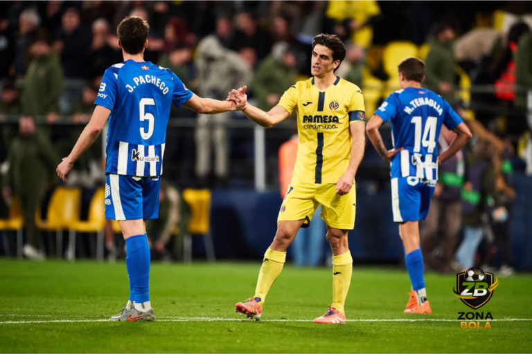 -pecel lele + nasi -tempe 1 -sate usus 3 - extra nasi 1