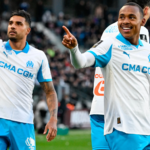 -pecel lele + nasi -tempe 1 -sate usus 3 - extra nasi 1