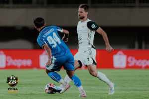 -pecel lele + nasi -tempe 1 -sate usus 3 - extra nasi 1