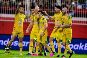 -pecel lele + nasi -tempe 1 -sate usus 3 - extra nasi 1